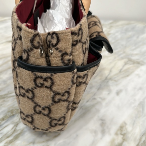 GUCCI MINI DIAPER BAG IN WOOL BLACK/TAUPE *AUTHENTIC* - Picture 3 of 10